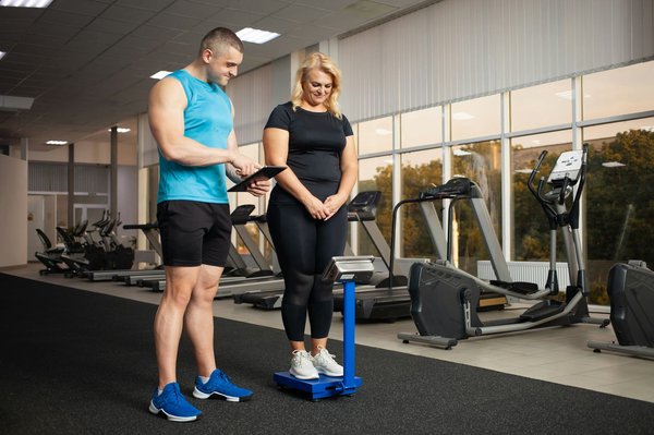 Perte de poids : Comment choisir un coach pour vous accompagner ?